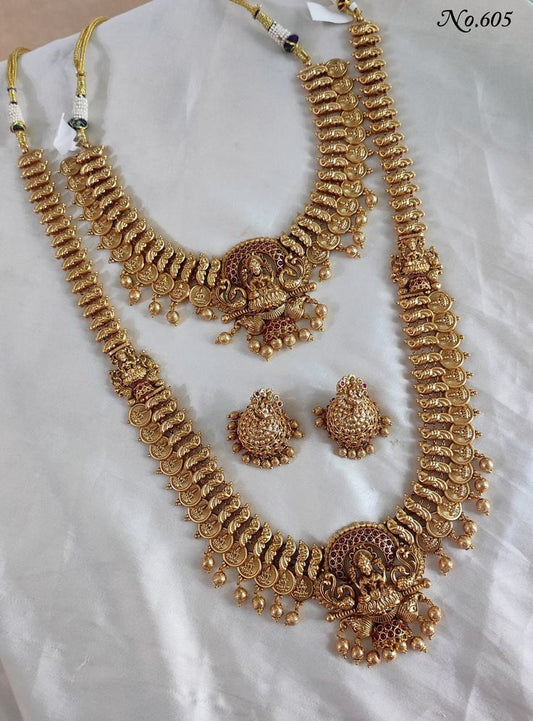 Golden Queen Combo Set For You